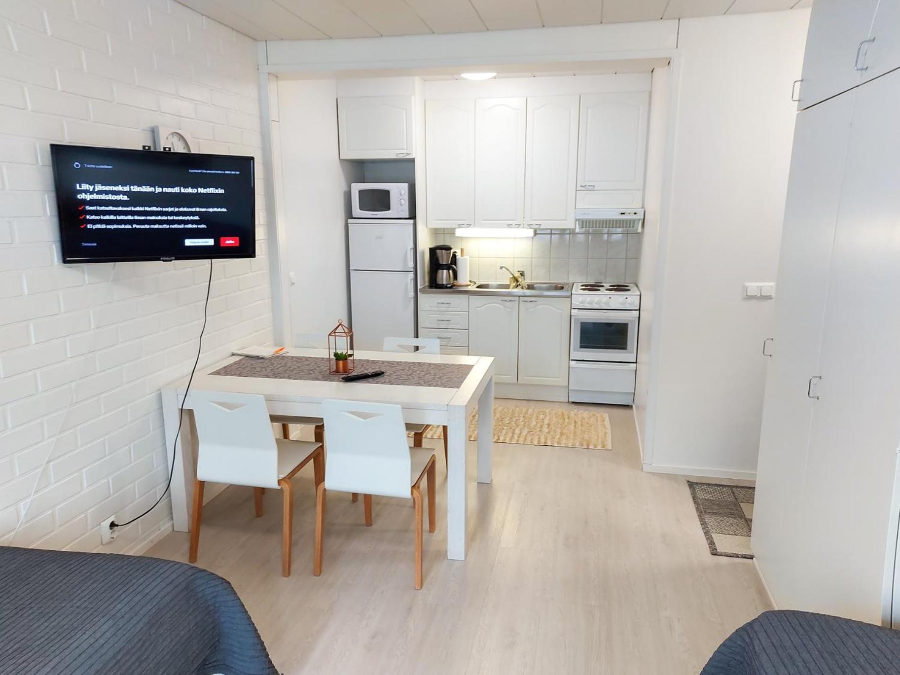 Appartement Tuurin Yoesaeiloe Extérieur photo