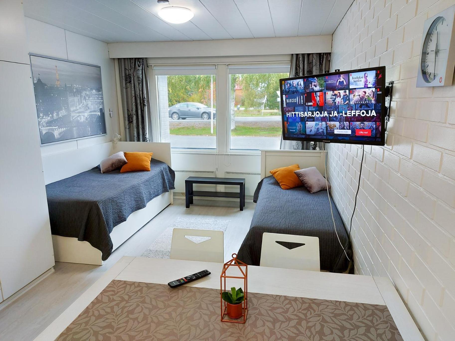 Appartement Tuurin Yoesaeiloe Extérieur photo